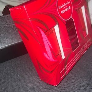 Elizabeth Arden Red Door